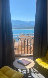 Hotels Grand Hotel De Calvi : photos des chambres