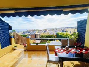 Luxury House with sea view, hottub & pool