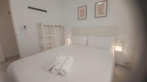 Del Parque Flats Victoria Family