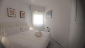 Del Parque Flats Victoria Family