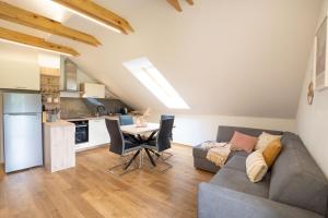 Forest Breeze Apartments