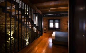 3 Jambatan Steps to Jonker & Riverside