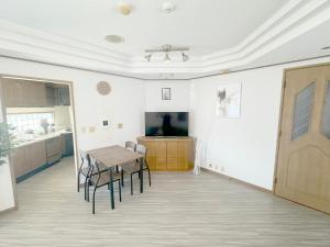 アクロス201松屋町駅 徒歩5分!!! 心斎橋地下鉄1駅 距離 ホテルリネン使用