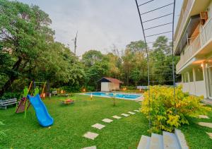 Glen Castle Vagamon Pool Resort by VOYE HOMES