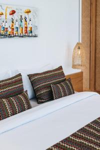 NEW Canggu Rooftop, 3BR Pool, Bathtubs & Luxe Balcony