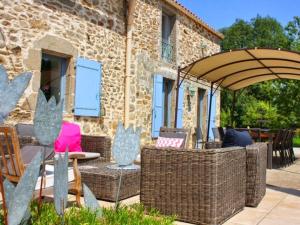Maisons de vacances Le Clos du Gats Gite de charme en Vendee a 15 mn du Parc du Puy duFou : photos des chambres