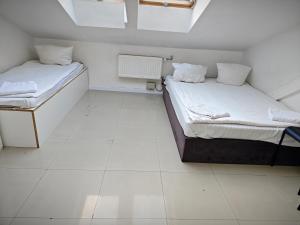 Standard Quadruple Room room in Attic Studio