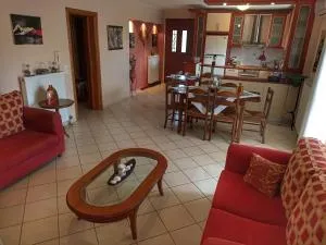 AR-EL house - Palaiá Panayía