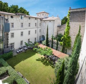 Hotels Hotel Cloitre Saint Louis Avignon : photos des chambres