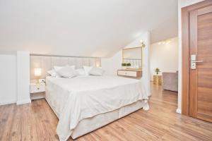 Double Room with Sea View room in Hotel Admiral