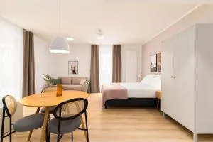 limehome Vienna Favoritenstr. - 施韦夏特