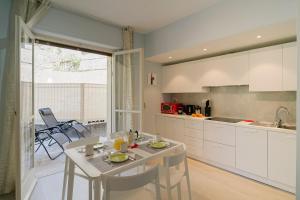 GuestHost - Sanremo Holiday! Ambra Mini Flat