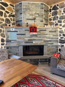 3 VELLEZERIT DOCI GUEST HOUSE