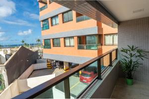 Luxo na Praia com Piscina, Ar e Garagem