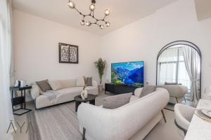 Stylish 2BR Apartment at Dubai Hills with Pool Access By ĀYA Boutique