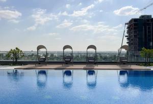 Stylish 2BR Apartment at Dubai Hills with Pool Access By ĀYA Boutique