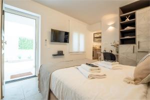 Plaka Apartments - Acropolis View