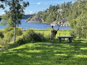 Seaside Serenity, Modern Family Retreat