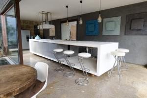 Villas Maison exceptionnelle esprit loft avec piscine : photos des chambres