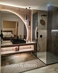 Golden City Center Suites