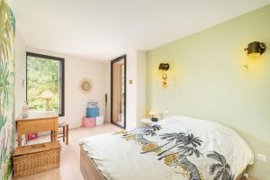 Villas Souvenirs architect-s house with pool and garden : photos des chambres