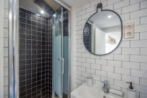 Cozy love nest near the Old Port