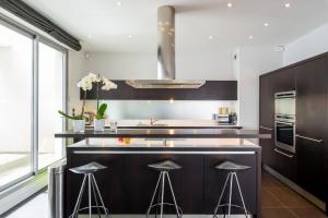 Maisons de vacances L-Olivier - Contemporary House : photos des chambres