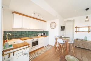 WELCS APARTAMENTO 143 EMP con vistas al canal