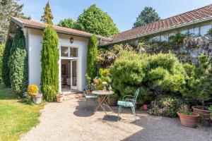 Villas La belle vie charming house with pool : photos des chambres