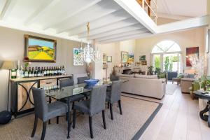 Villas La belle vie charming house with pool : photos des chambres
