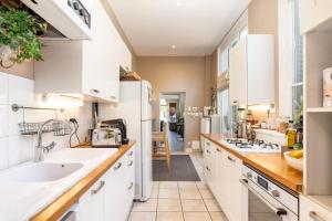 Villas La belle vie charming house with pool : photos des chambres