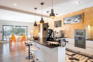 Villas Les Muriers - Stunning wooden modern house : photos des chambres