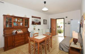 2 Bedroom Cozy Home In Siracusa