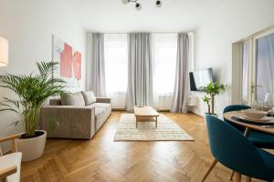 Pet-friendly modern apartment near Belvedere