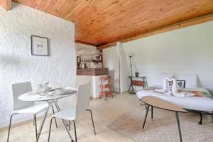 Red Eden - Joli studio proche jardin roseraie - 皇后堡