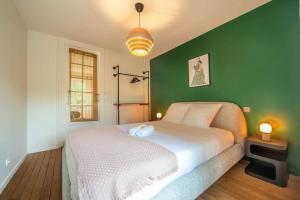 Appartements Chateau de Dracy L Elegante : photos des chambres