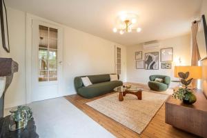 Appartements Chateau de Dracy L Elegante : photos des chambres