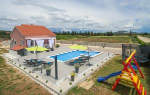 Beautiful villa Maris with pool