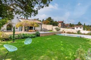 Villas Les Pierres Seches - house with pool and open view near the village : photos des chambres