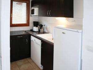 Chalet mitoyen aux Orres 1800 avec piscine, sauna, hammam, parking et prestations incluses - FR-1-322-102