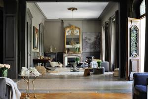 Le Manoir Amazing Hotel Particulier with garden and pool