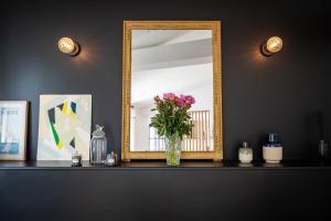 Villas La Mignonne - Village house with swimming pool : photos des chambres