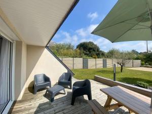 Maisons de vacances Maison lumineuse pres de la plage - Jardin prive, 3 chambres, equipements bebe inclus - FR-1-542-57 : photos des chambres