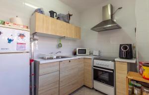 2 Bedroom Cozy Apartment In San Javier