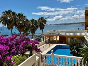 Apartment La Luna- First Line Beach