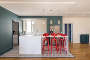 Sand - Renovated top floor apartment