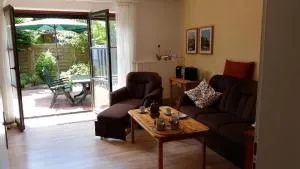 Ferienwohnung Ilka in Warwerort Büsum mit Garten - 沃尔登