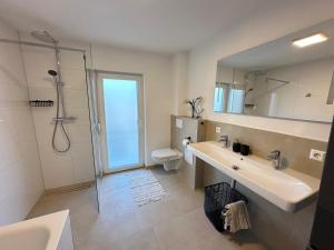 AB2 Luxuriöse EG-Wohnung mit Gartenblick & Garage I 3 Min zur S-Bahn I Nähe Messe Stuttgart