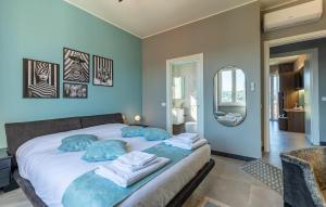 3 Bedroom Cozy Apartment In Scandicci