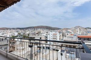 Koridalos 3 Bd Terrace Apt with Spectacular Views
